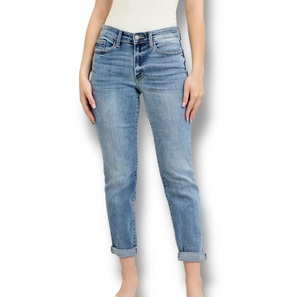 Judy Blue Mid Rise Boyfriend Jeans Bleach Wash Denim Stretch Women’s Size 26